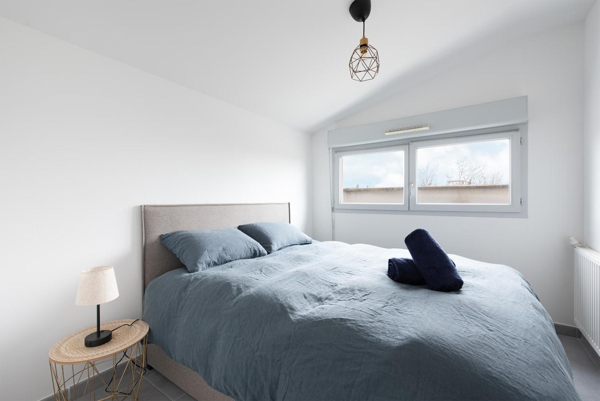 Apartment Spacieux T4 Proche Centre-ville, Clim Et Parking