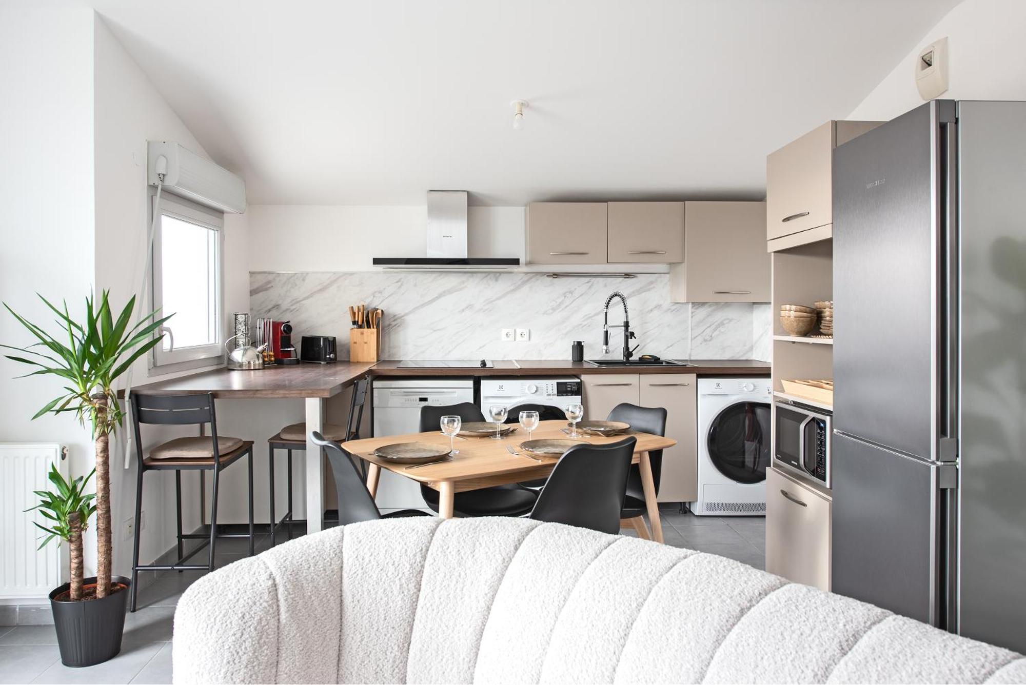 Spacieux T4 Proche Centre-ville, Clim Et Parking Apartment *