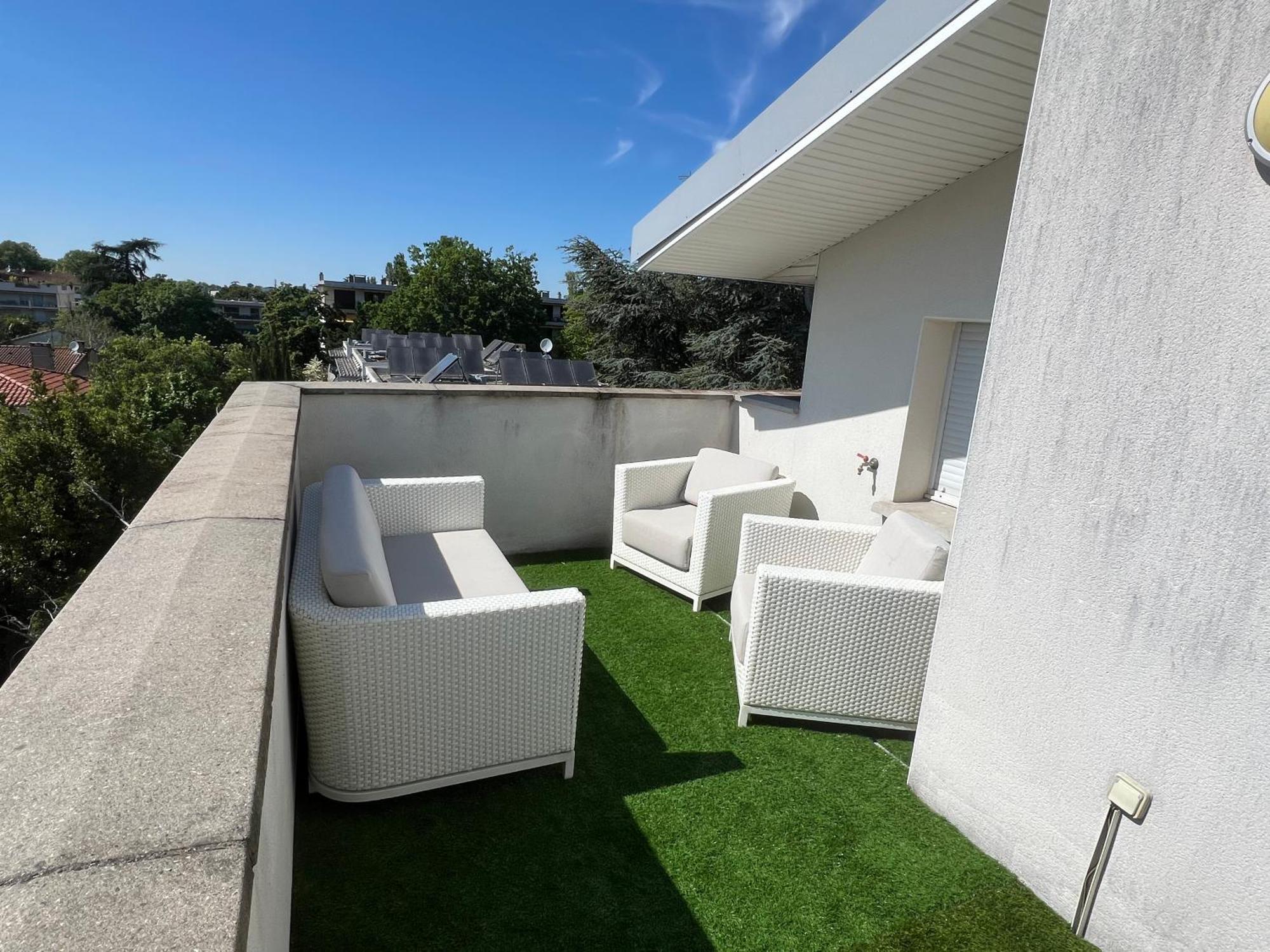 Spacieux T4 Proche Centre-ville, Clim Et Parking Apartment